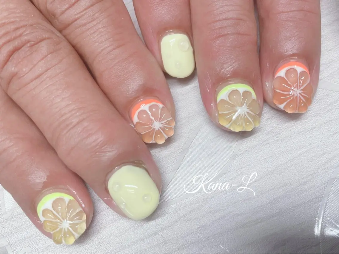 ネイル ジェルネイル オレンジ パラジェル ぷっくりネイル 芦辺 香奈のネイルデザイン