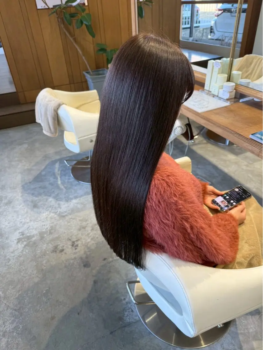 ロング アッシュ アッシュブラウン ヘアカラー トリートメント mopa yuiのヘアスタイル
