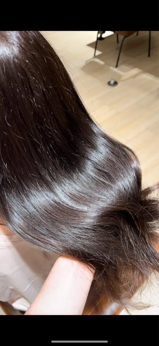 セミロング レイヤー/艶感カラー /LILICAのヘアスタイル