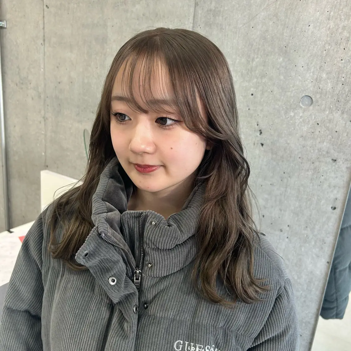 セミロング カット ヘアカラー トリートメント LOE Yuuka/42🩵のヘアスタイル