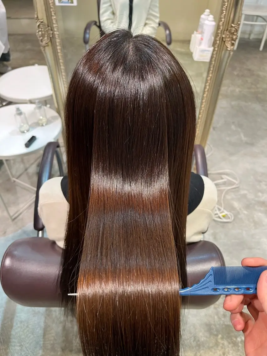 ロング カラー ヘアカラー トリートメント フェザーパーマ🌙 毛流れ yuzukiのヘアスタイル