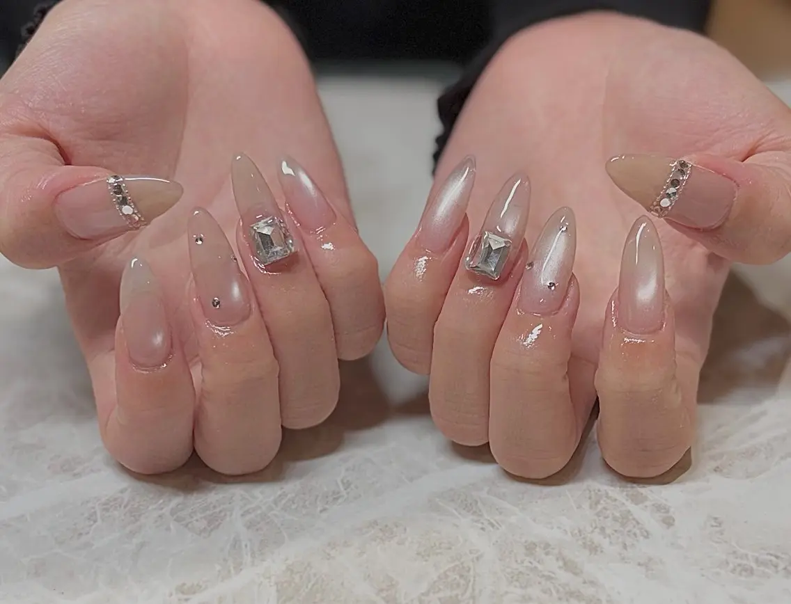 ネイル 氷ネイル・うるうるネイル ワンホンネイル ハンドネイル 🐾佐藤 りえ🐾のネイルデザイン