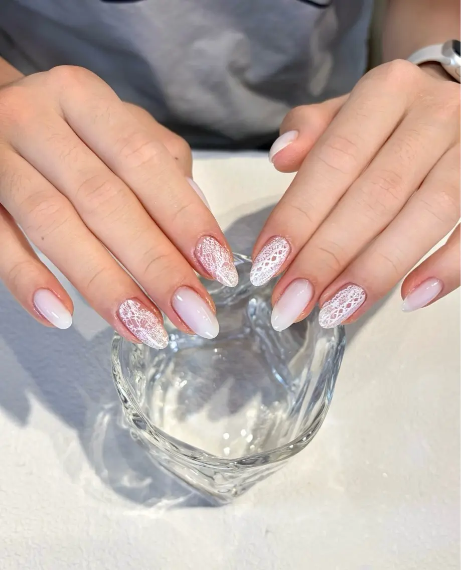 ネイル フレンチネイル ラメ(グリッター) ラメグラデーション マグネットネイル 持ち込み Unicorn Nail原宿表参道のネイルデザイン