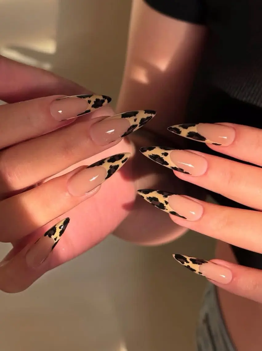 ネイル アートネイル フレンチネイル ジェルネイル キラキラネイル 韓国ネイル ハンドネイル ICE Nailsのネイルデザイン