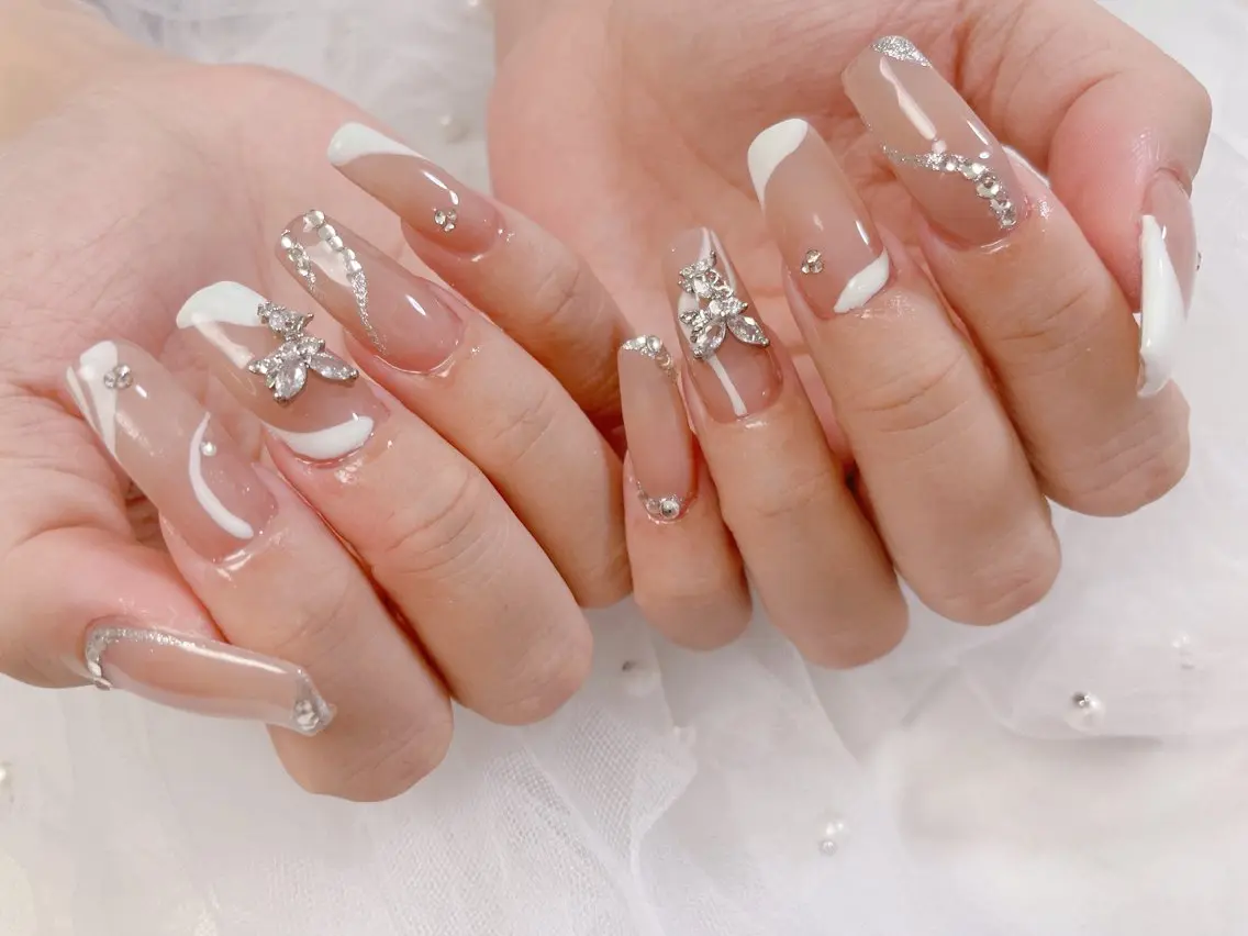 ネイル ハンドネイル ネイルサロンエクラ 🫧Shizukaのネイルデザイン