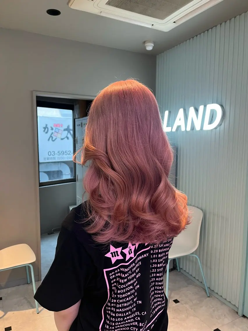 セミロング カラー ヘアカラー トリートメント ブリーチカラー 🩵MIZUKIのヘアスタイル
