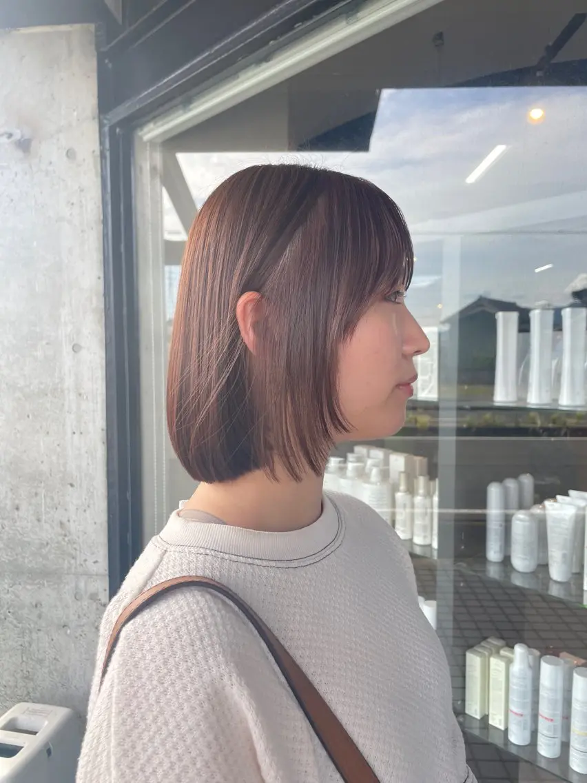 ショート ボブ レイヤーカット マキノ キョウカのヘアスタイル