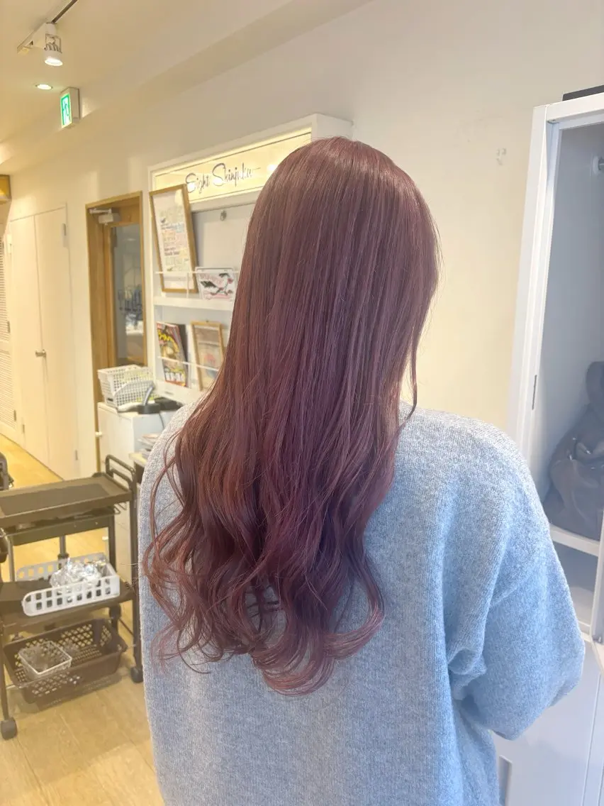ロング カラー EIGHT新宿 新井彩斗のヘアスタイル