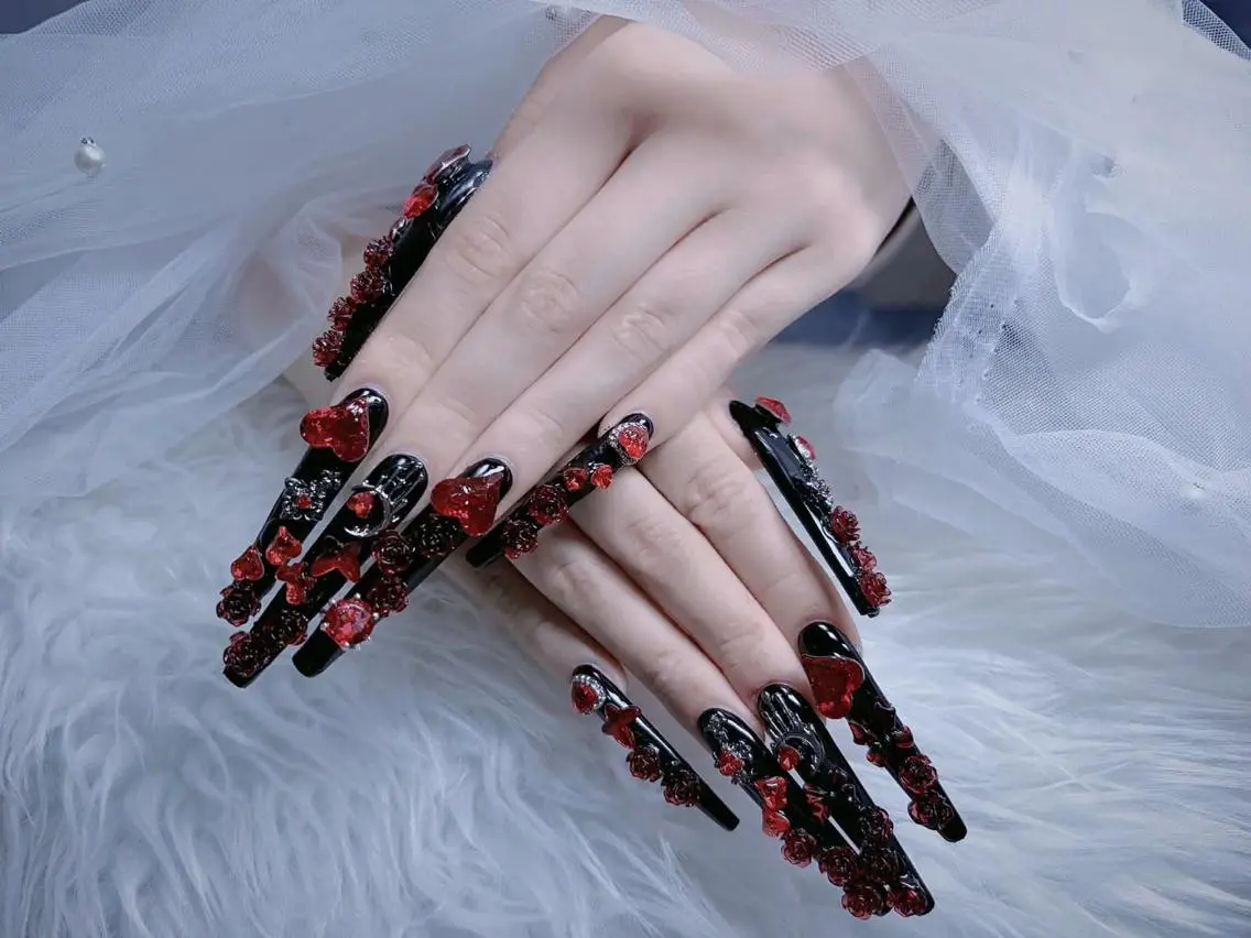 ネイル チークネイル フレンチネイル キラキラネイル 韓国ネイル マグネットネイル ハンドネイル Chibi h.babynailのネイルデザイン