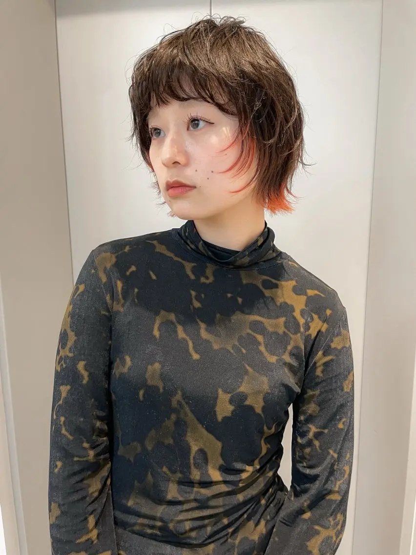 ショート カラー パーマ 顔周りカット 抜け感ボブ×パーマ |kazaneのヘアスタイル