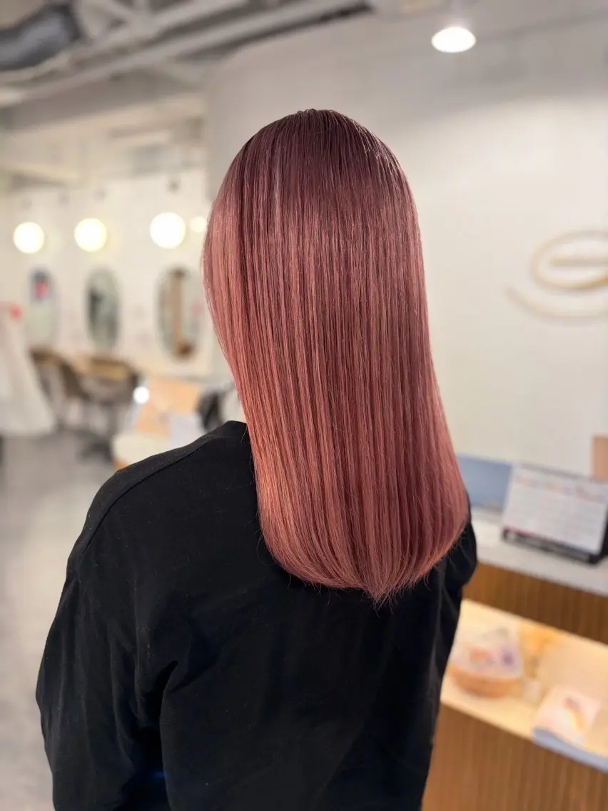 セミロング カラー ベージュカラー ピンクカラー ピンクベージュ カット ヘアカラー SHIAN 橋本 Daikiのヘアスタイル