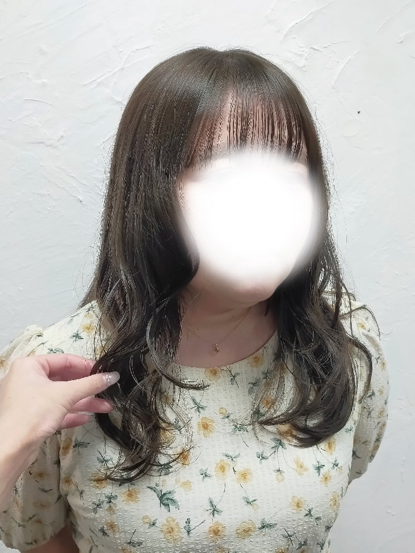 セミロング カラー カット ヘアカラー トリートメント SiLO 🎀 𝕂𝕒𝕟𝕟𝕒のヘアスタイル