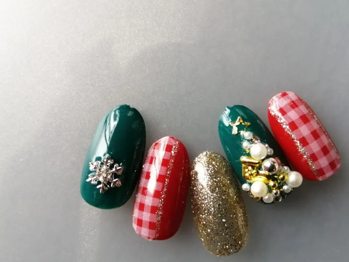 ネイル ワンホンネイル 冬ネイル クリスマス いとう えみりのネイルデザイン
