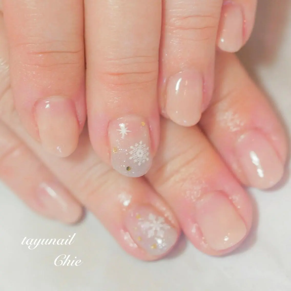 ネイル アートネイル ブルー ジェルネイル グラデーション キラキラネイル ネイルサロン 【たゆnail】のネイルデザイン
