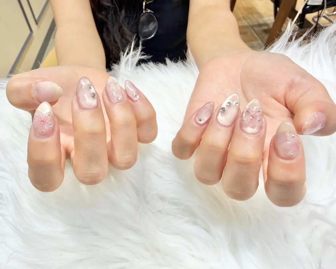 ネイル 持ち込み ハンドネイル 🌺 HIRAOKAのネイルデザイン
