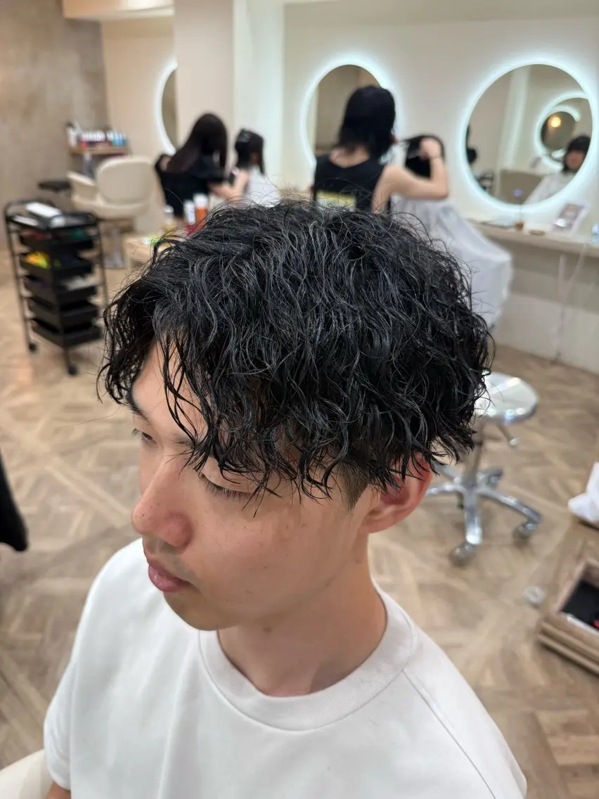 パーマ メンズ 市原亮/塩釜口/ ツイスパ/波巻きのヘアスタイル