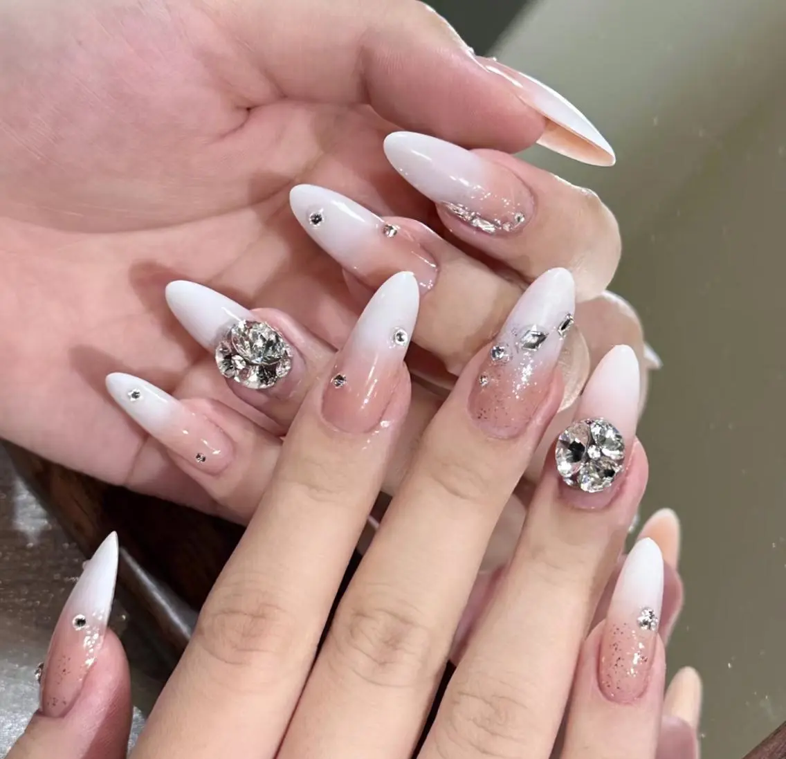 ネイル ハンドネイル 🎀 NaNa_nailのネイルデザイン