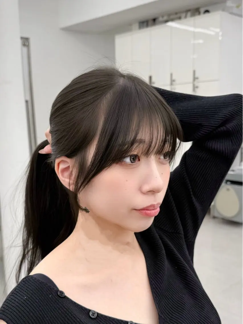 セミロング カット 割れない顔まわり× 小顔補正レイヤー難波のヘアスタイル
