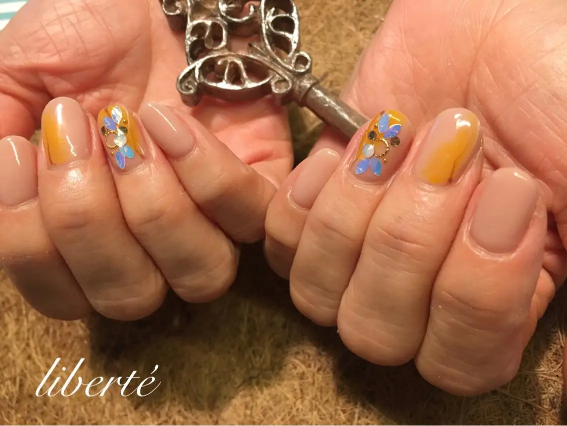 ネイル liberté (リベルテ)のネイルデザイン