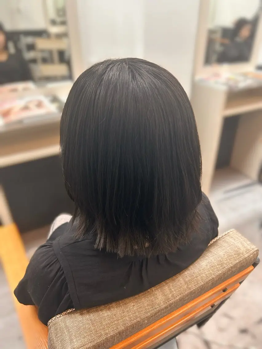 ショート カット 艶髪カラー┊︎ レイヤーボブ🍀きりのヘアスタイル
