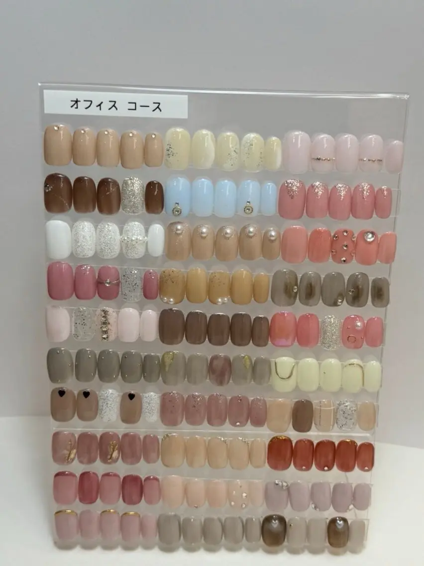 ネイル FUKASAWA Aのネイルデザイン