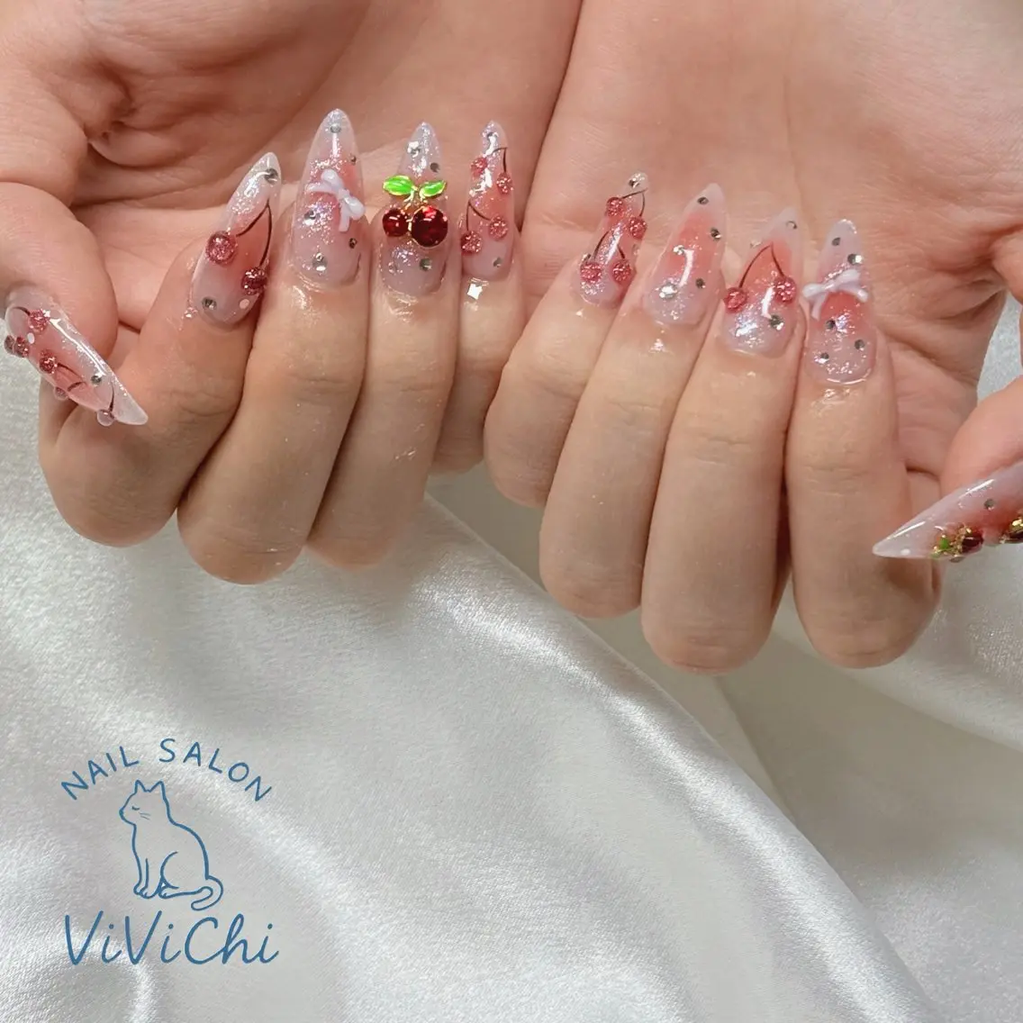 ネイル ハンドネイル ViViChi 梨帆のネイルデザイン
