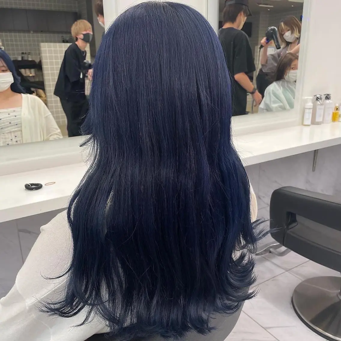 ミディアム カラー パーマ ヘアアレンジ メンズ キッズ ネイル マツエク・マツパ アイブロウ 🦋縮毛/韓国レイヤ ー/透明感カラー🦋のヘアスタイル