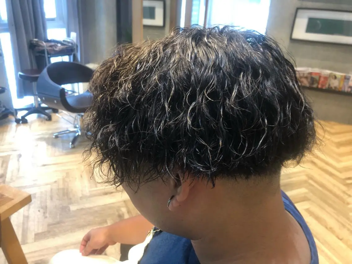 ショート パーマ メンズ カット パーマ 🌈艶カラー× メンズパーマ永埜🌈のヘアスタイル