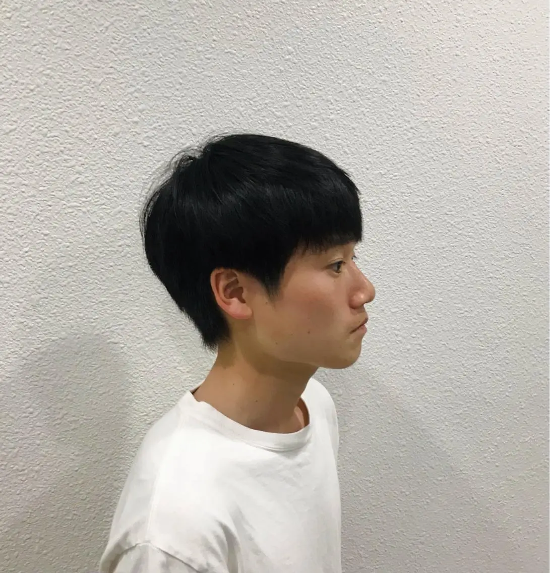 ショート メンズ 刈り上げ 石田 有矢のヘアスタイル