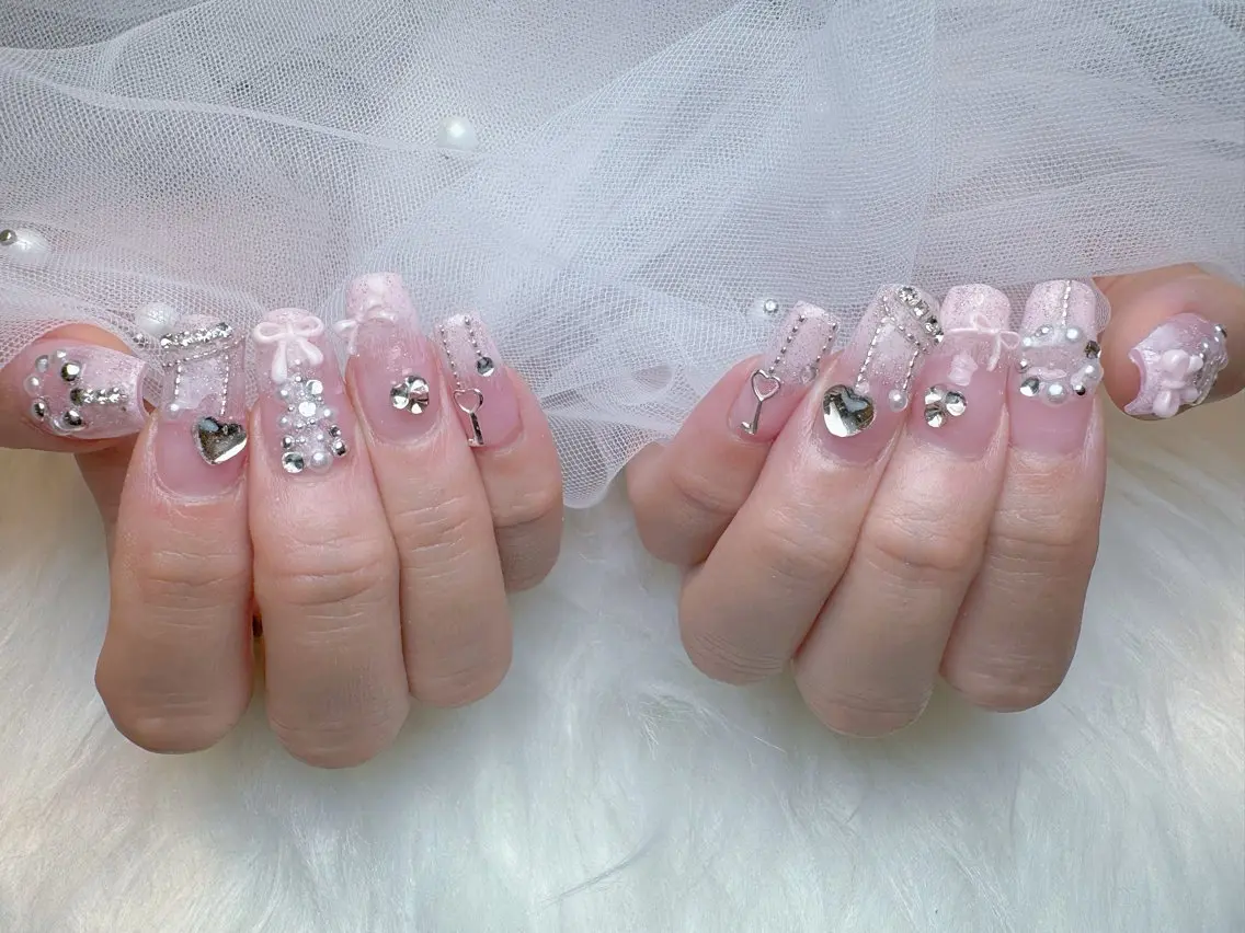 ネイル ブルー フラッシュネイル グラデーション ラメ(グリッター) ラメグラデーション ハンドネイル Nail Salon K&Rのネイルデザイン