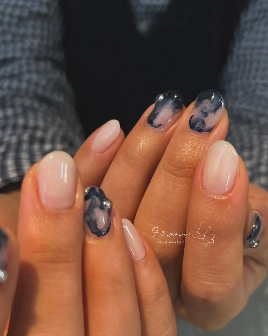 ネイル ニュアンスネイル オフィスネイル シンプルネイル 春ネイル ハンドネイル _9 room. Yoshimiのネイルデザイン