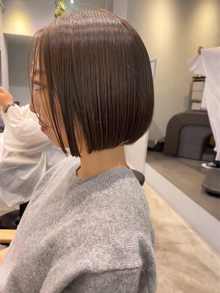 ショート カラー -みつま はるな-のヘアスタイル