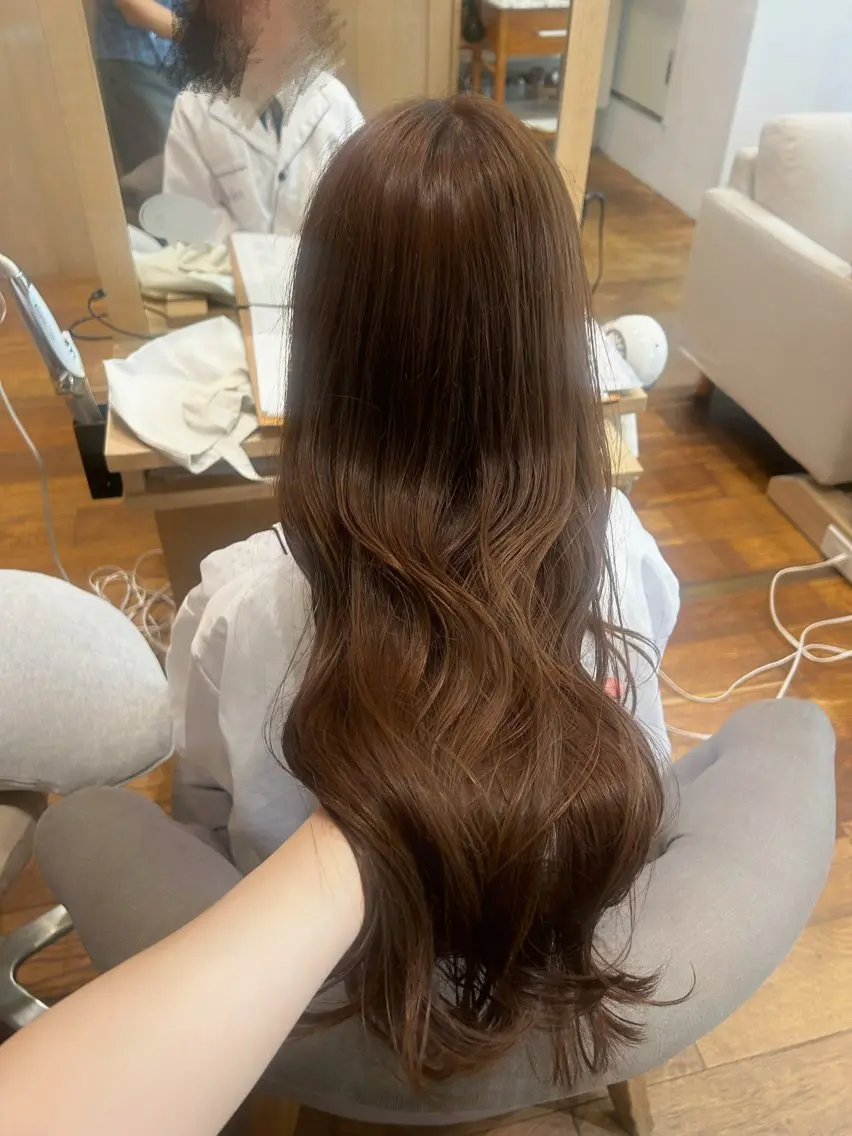 カラー ヘアカラー 市吉 杏奈のヘアスタイル