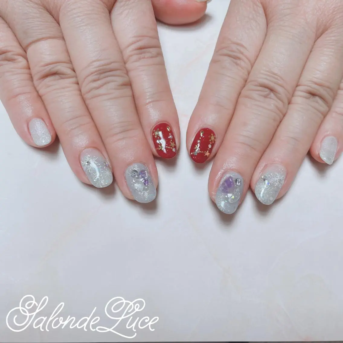 ネイル キラキラネイル 冬ネイル クリスマス ハンドネイル Salon de Luceのネイルデザイン