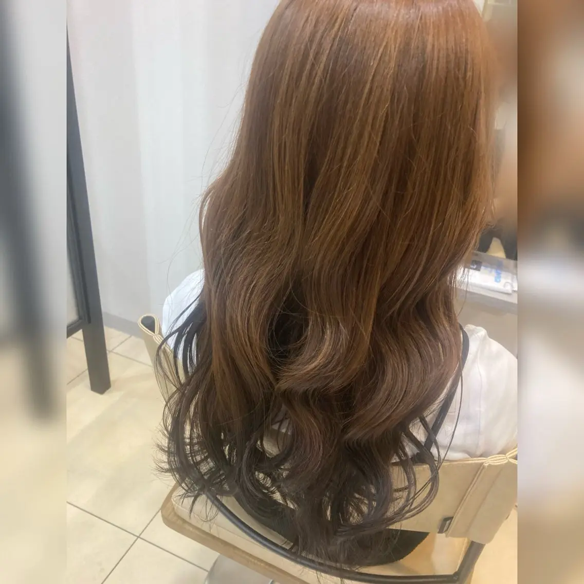 ロング カラー ベージュカラー ブラウンカラー デザインカラー ダブルカラー グラデーションカラー LiTA. はません 太田 瑠花のヘアスタイル