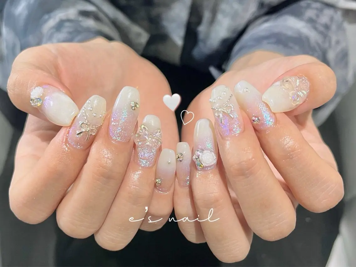 ネイル ハンドネイル ハンドケア e’s nail Lumièreのネイルデザイン