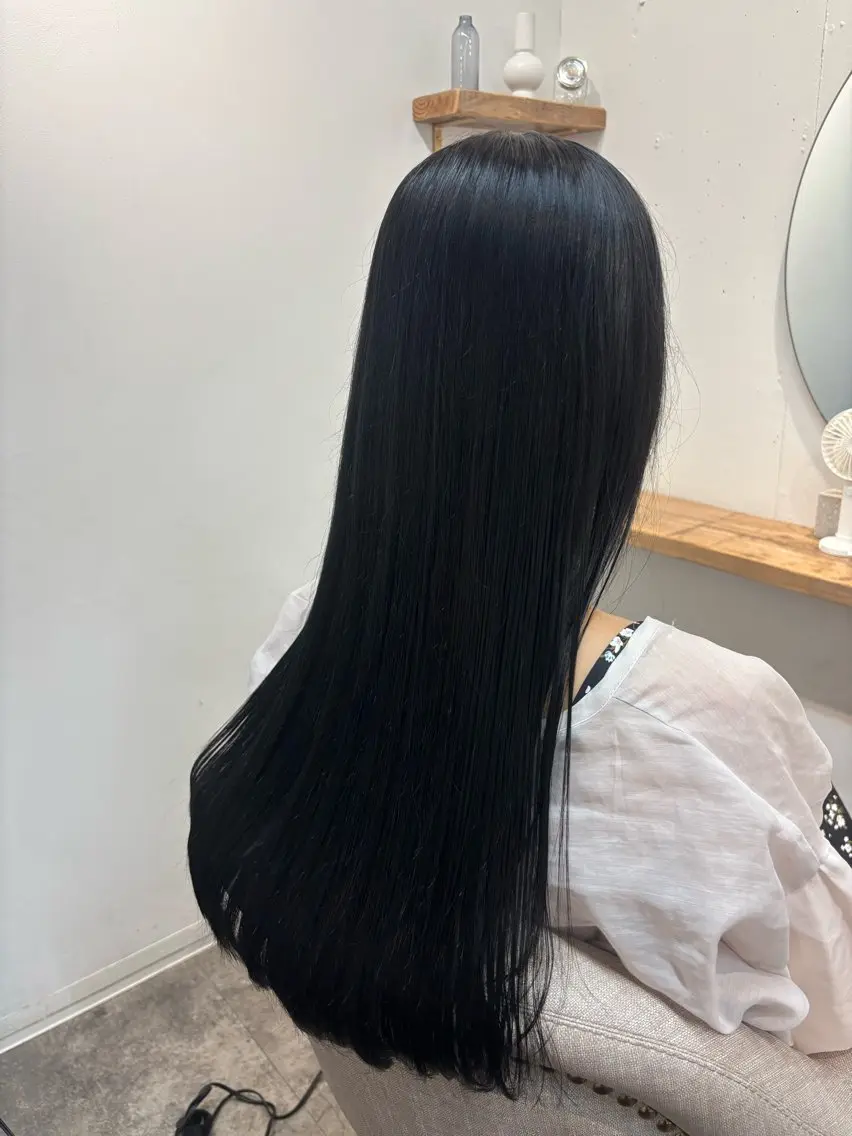 ロング ヘアカラー Ami アミのヘアスタイル