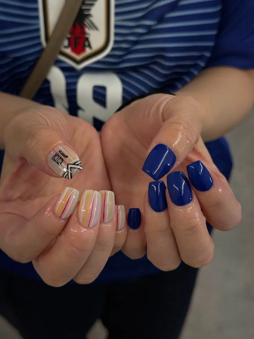 ネイル ブルー ジェルネイル マグネットネイル ニュアンスネイル ワンカラーネイル ハンドネイル ハンドケア Bana_ Nailのネイルデザイン