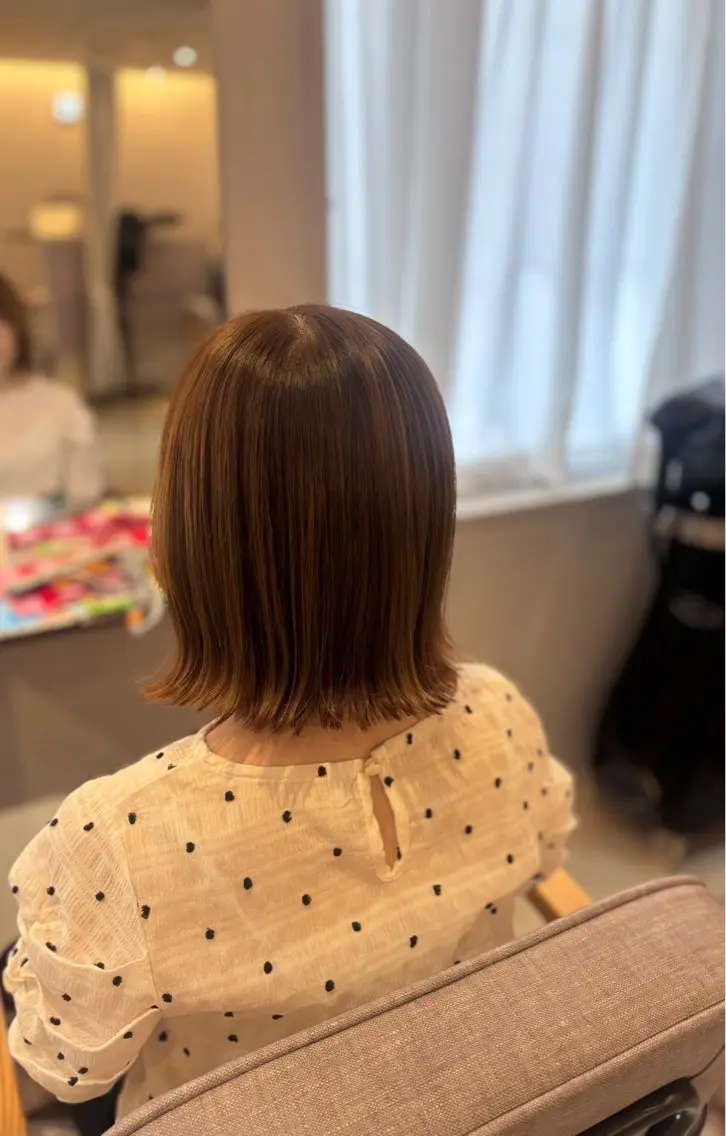 ショート カラー 真鍋 月音のヘアスタイル