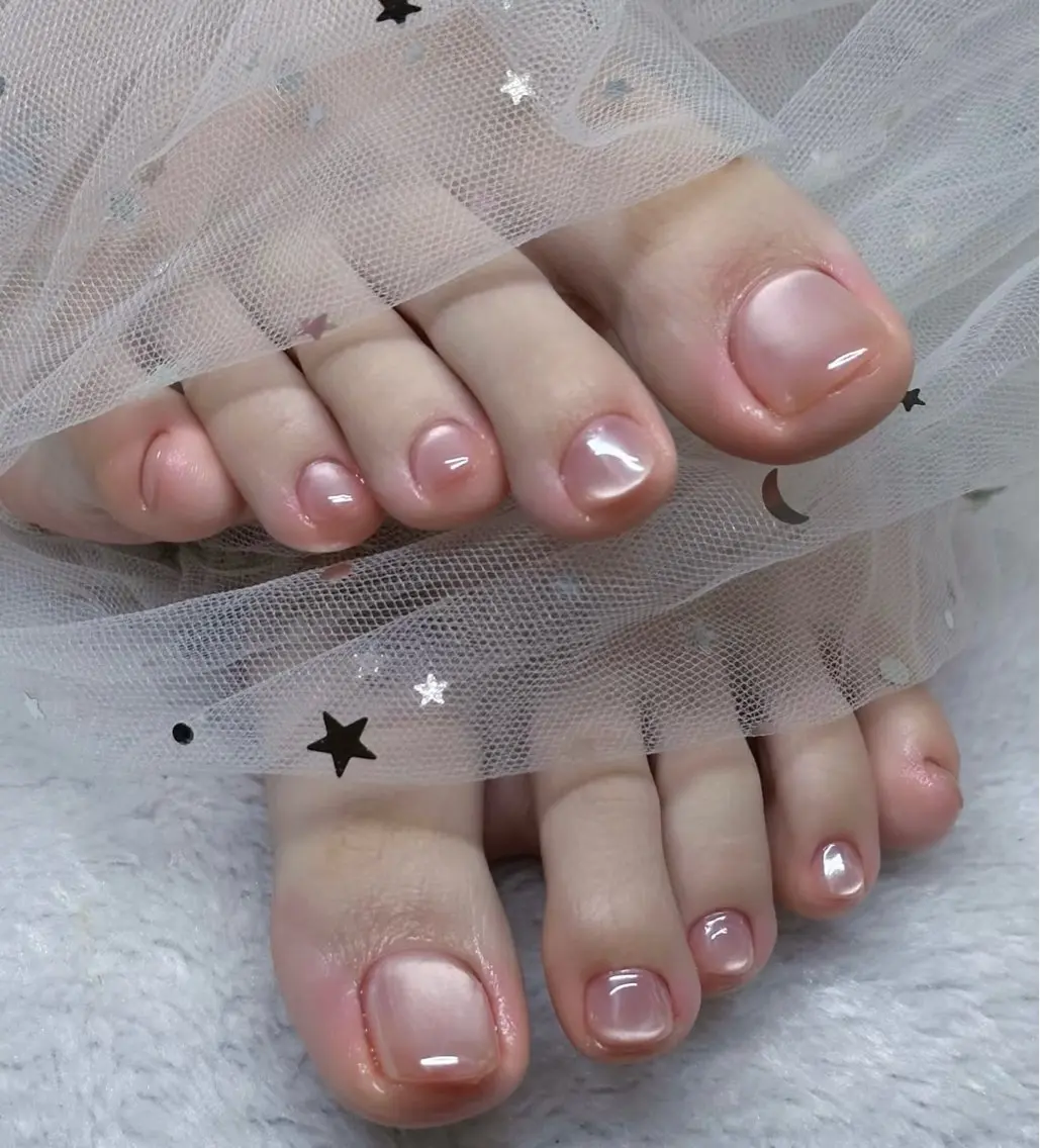 ネイル フットネイル ジェルネイル ピンク ピンクベージュ フットネイル Emily Garden 六本木のネイルデザイン
