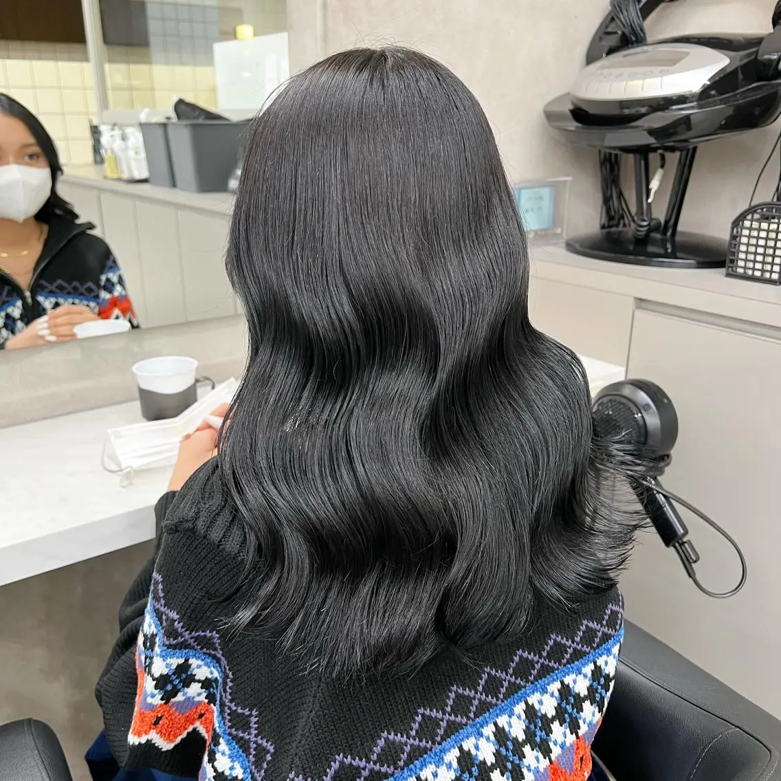 ミディアム カラー パーマ ヘアアレンジ メンズ キッズ ネイル マツエク・マツパ アイブロウ カット ヘアカラー トリートメント 🦋韓国レイヤー｜ 透明感グレージュ🦋のヘアスタイル