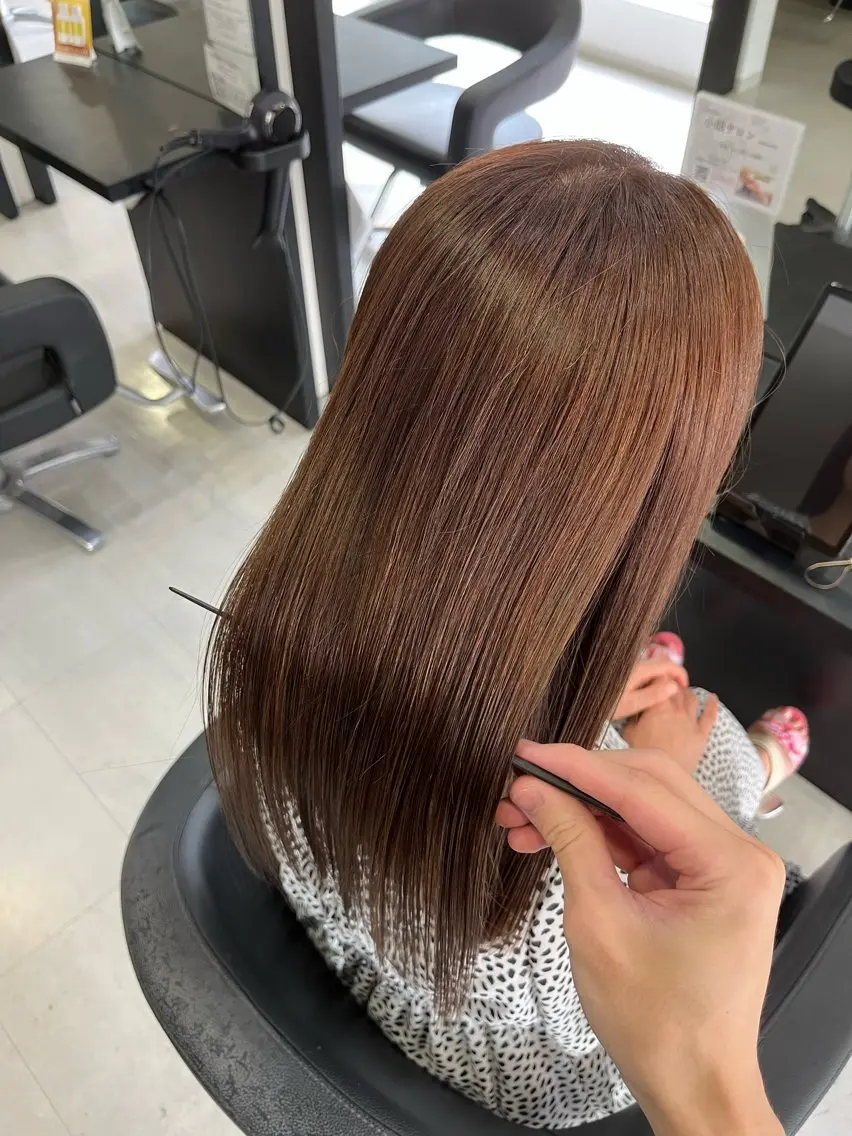 ロング カラー カット ヘアカラー トリートメント 諸岡 玲のヘアスタイル