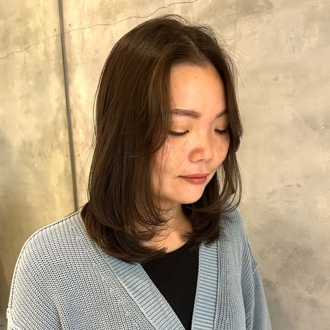 ミディアム カラー ミディアムレイヤー ブラウンカラー ナチュラルブラウン レイヤーカット カット ヘアカラー トリートメント ベージュ/透明感/ レイヤー/あやか💕のヘアスタイル
