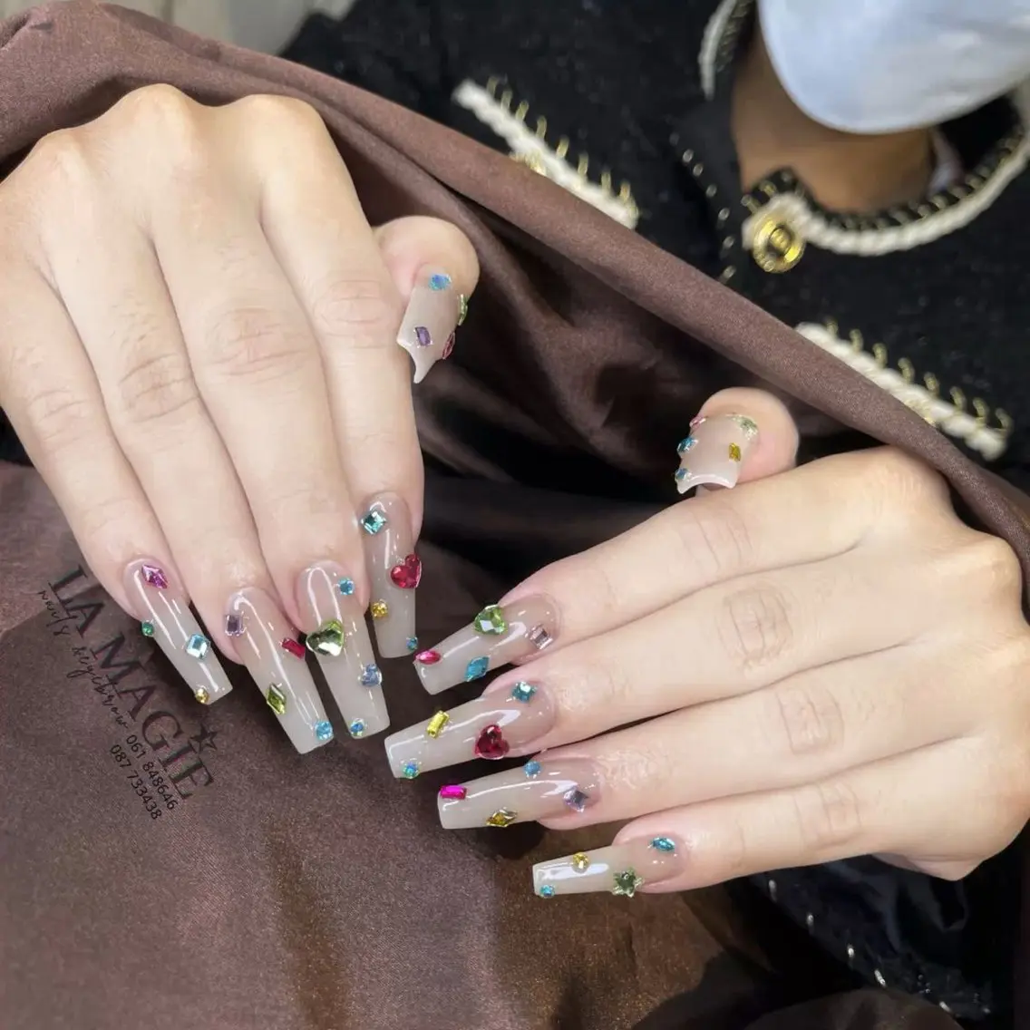 ネイル ハンドネイル HAPPI NAIL CALINのネイルデザイン