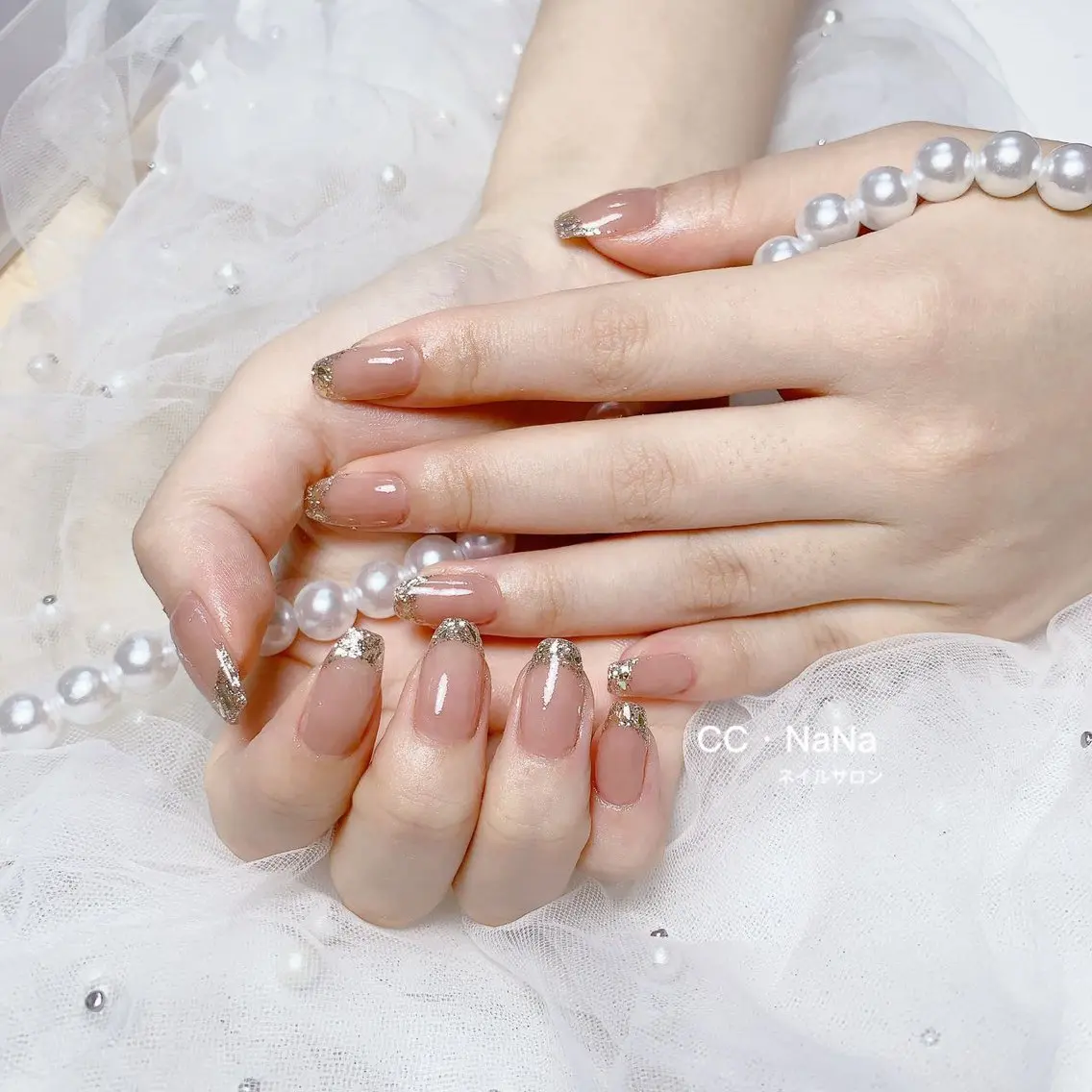 ネイル フレンチネイル ガラスフレンチ ハンドネイル 💎CC・NaNa 韓国風ネイル🌙Cのネイルデザイン