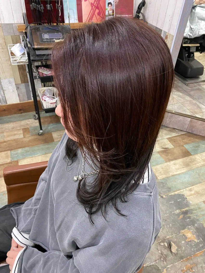 セミロング ヤマシタ ミサキのヘアスタイル