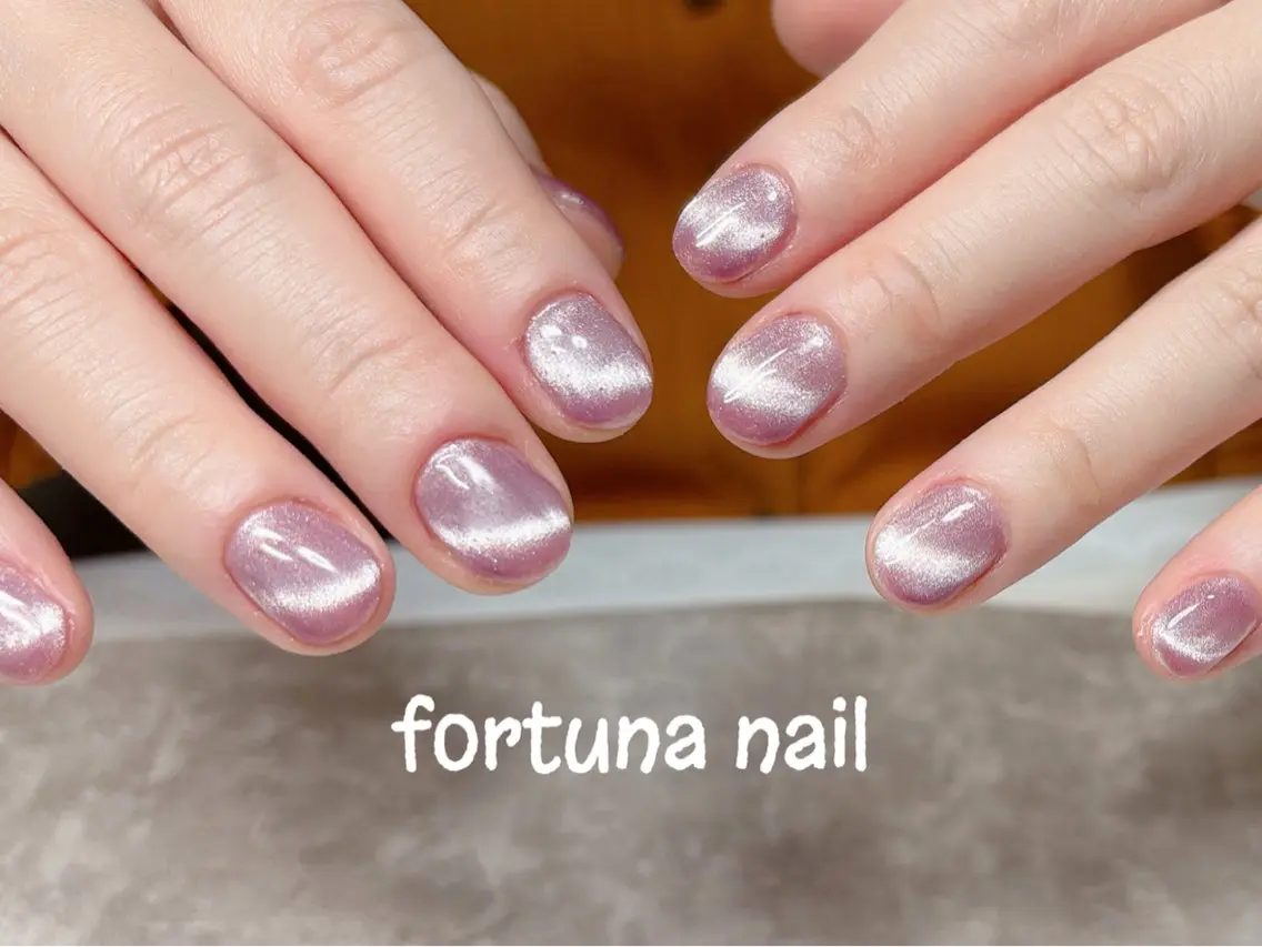 ネイル マグネットネイル Nail •Head スパFortunaのネイルデザイン