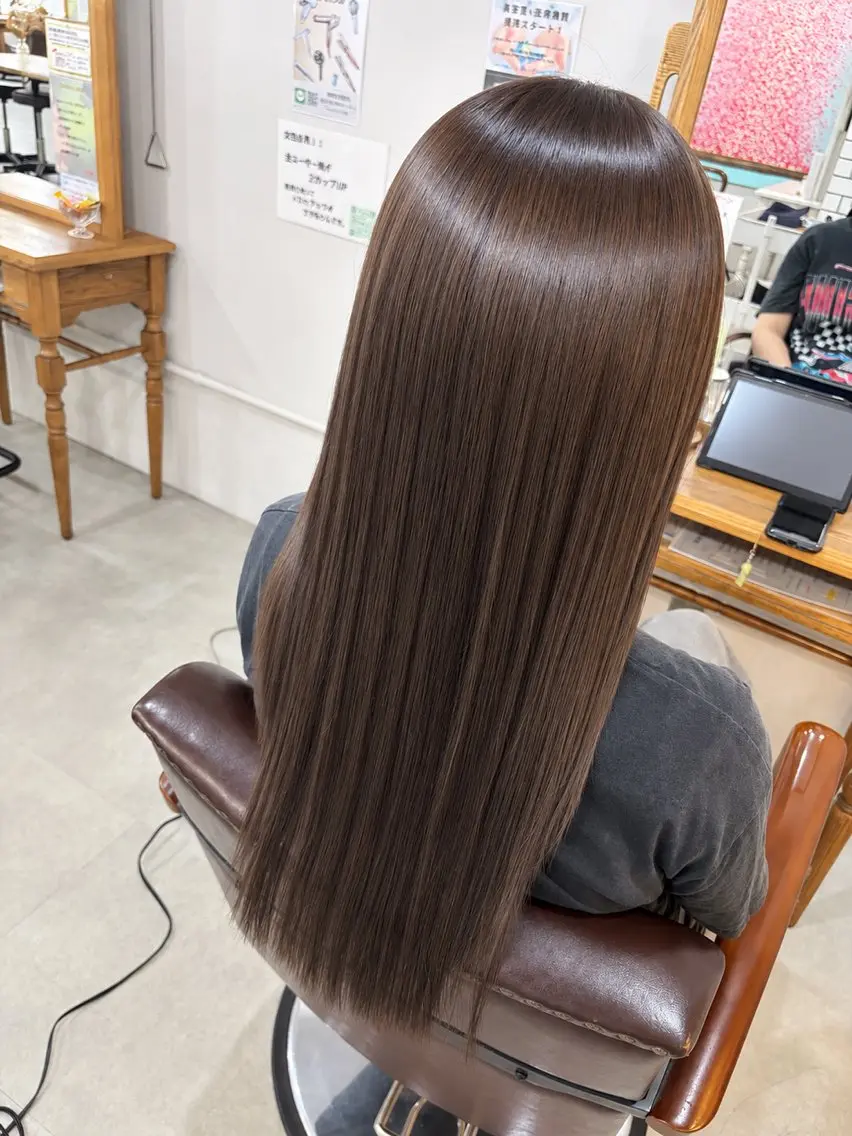 ロング ヘアカラー 艶髪🫧透明感 💎岡庭春菜🎀のヘアスタイル