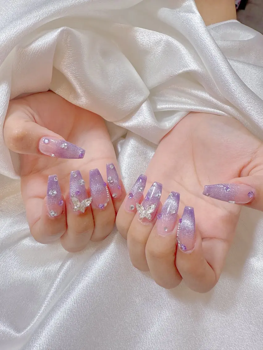 ネイル アートネイル フレンチネイル ジェルネイル 韓国ネイル ミラーネイル Rin Nail 新大久保店のネイルデザイン