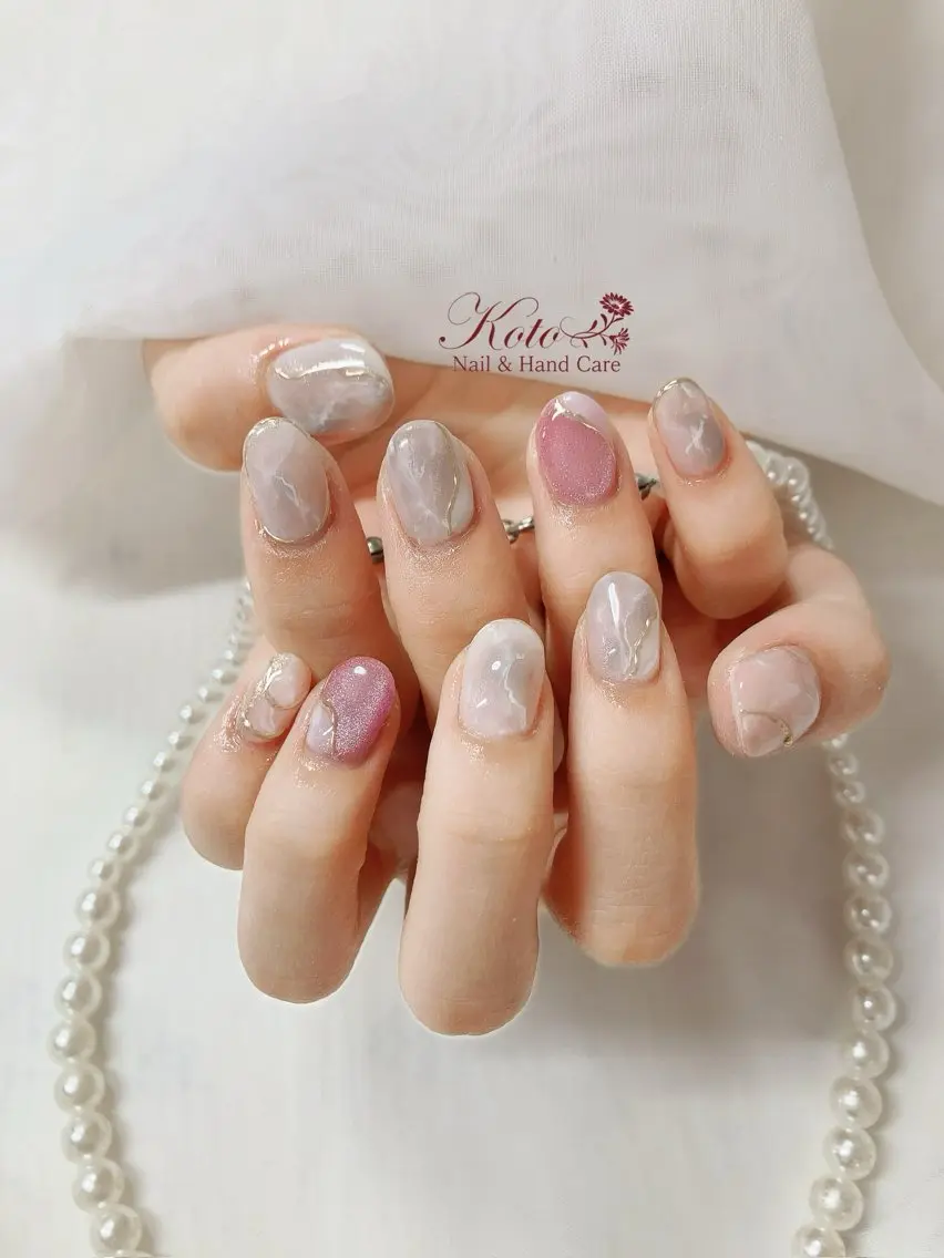 ネイル 長さ出し ジェルネイル 持ち込み ニュアンスネイル 赤色 Nail Salon KOTOのネイルデザイン